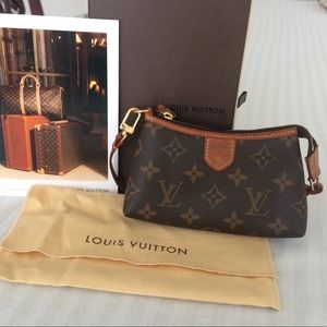 💯 Gorgeous 💝 Louis Vuitton pochette Delightful “Mini” Pouch great condition